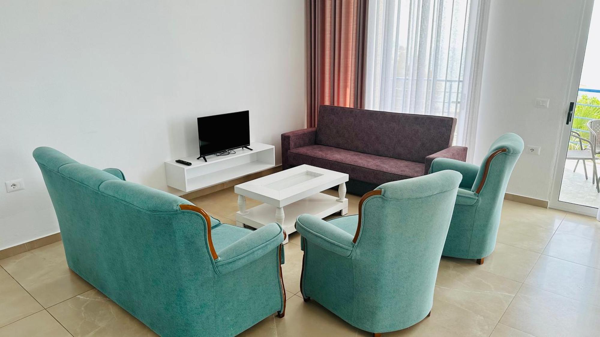 Jico Travel - Villa Colombo Влёра Экстерьер фото