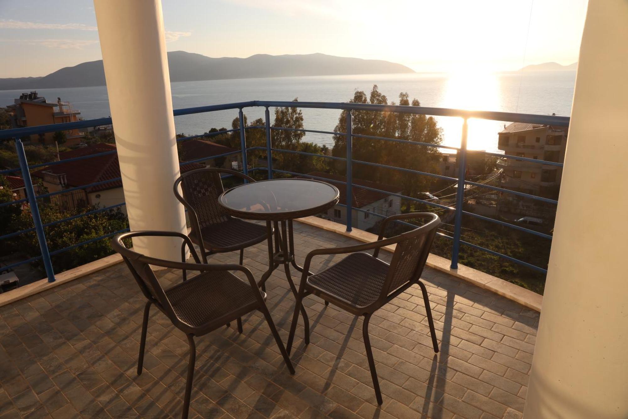 Jico Travel - Villa Colombo Влёра Номер фото