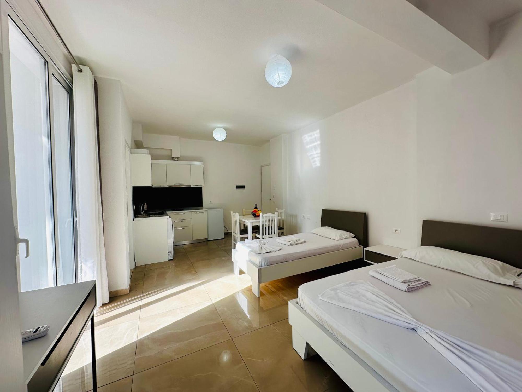 Jico Travel - Villa Colombo Влёра Номер фото