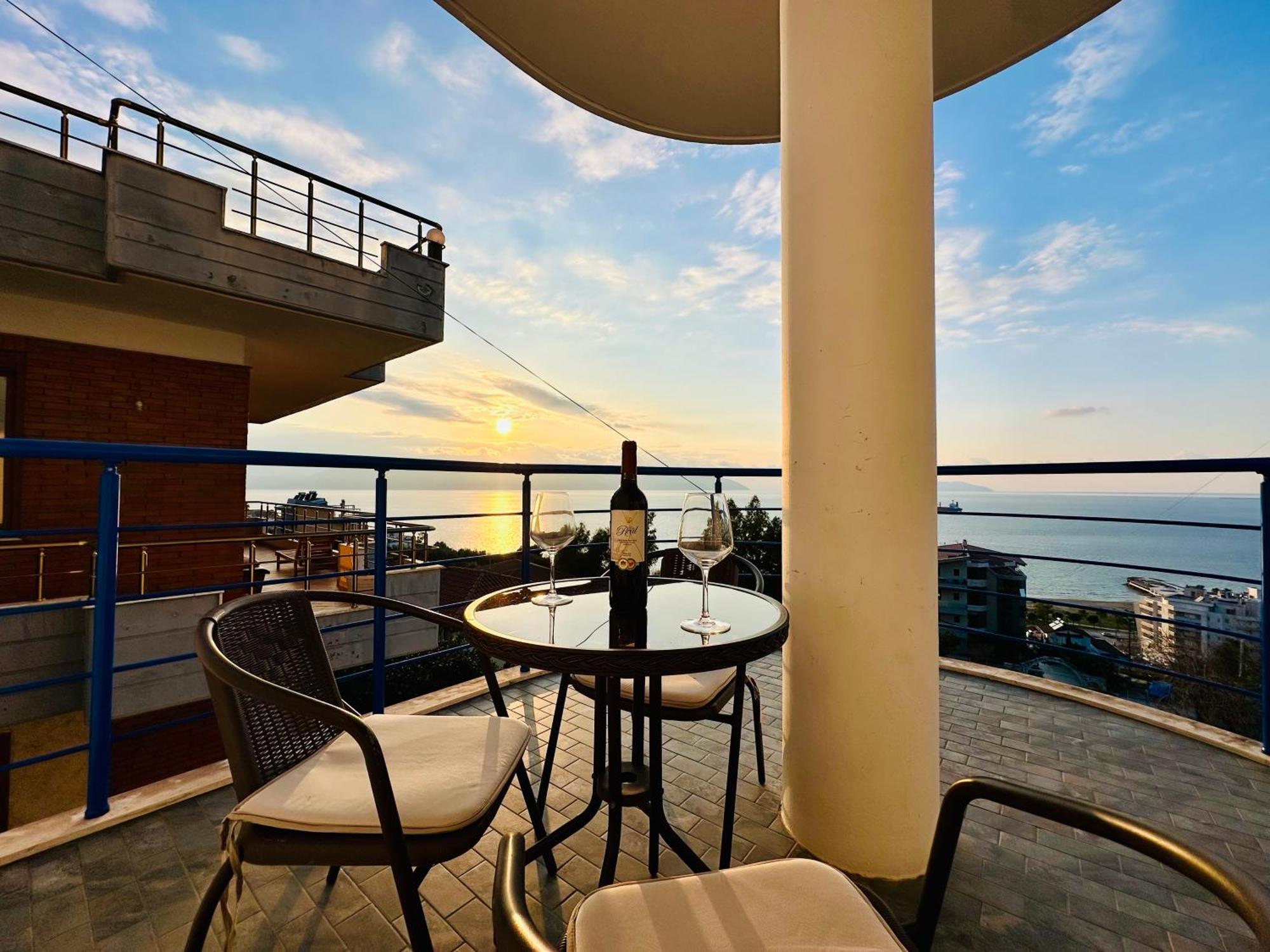 Jico Travel - Villa Colombo Влёра Экстерьер фото